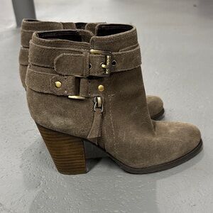 Guess Suede booties